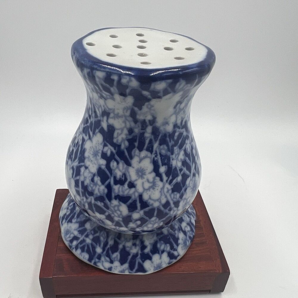 Antique HAT PIN HOLDER BLUE & WHITE Floral Calico China 4.5" Excellent Condition